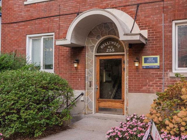 233 Nepean 1 Bedroom Apartment for Rent at 233 Nepean St, Ottawa, ON K2P 0B7 Centretown