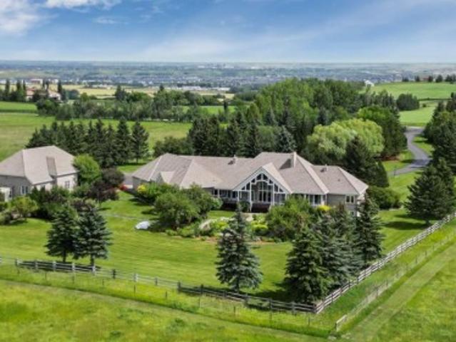23400 Street West, De Winton, AB, T0L 0X0 house for sale | Listing ID A2297 | Royal LePage