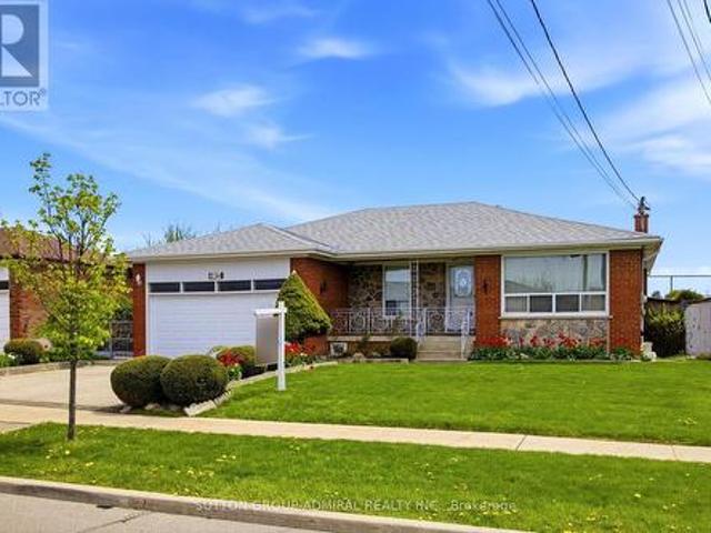 234 Derrydown Drive, Toronto, ON, M3J 1S1 house for sale | Listing ID W13123 | Royal LePage