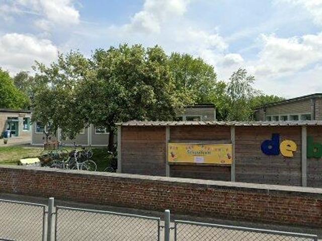 234 m2 warehouse for sale in Sint Gillis Waas