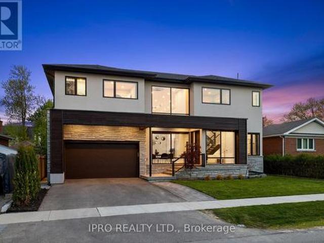 234 Maurice Drive, Oakville, ON, L6K 2X1 house for sale | Listing ID W12057 | Royal LePage