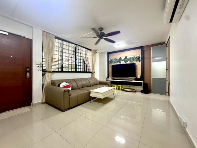 234 Serangoon Avenue 3 HDB Apartment For Sale, $698,000, 3 Bed 2 Bath 904 sqft $772.00 psf