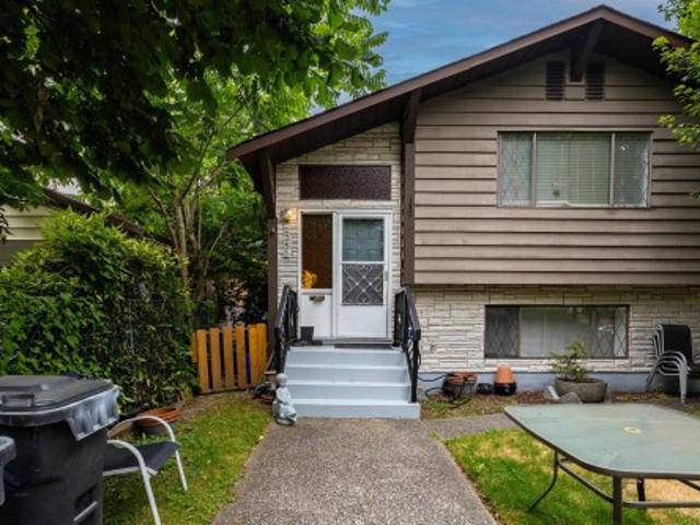 2351 Hawthorne Avenue, Port Coquitlam, BC, V3C 1X1 house for sale | Listing ID R3141 | Royal LePage