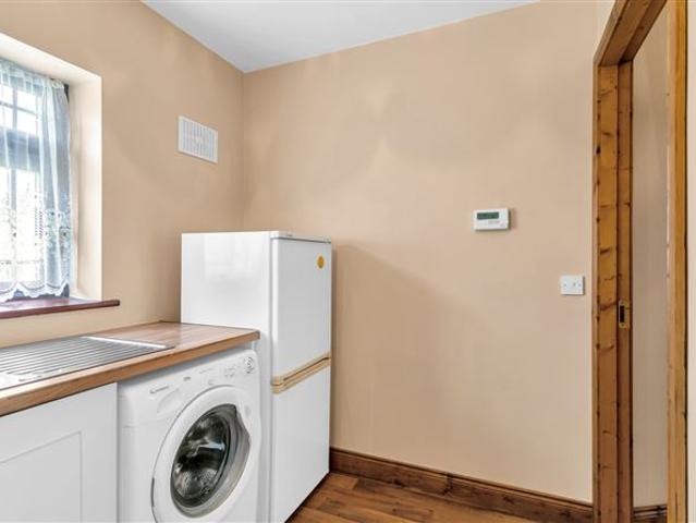 235,000 | 15 Convent View, Athy, Co. Kildare Sherry FitzGerald McDermott Athy 4996 MyHome. Ie Residential