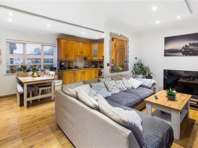 235,000 | 43 Bru Na Habhainn, Slane Road, Navan, County Meath DNG Royal County 4967 MyHome. Ie Residential