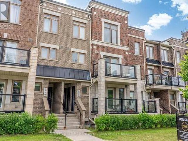 235 2 Sheppard Avenue W, Toronto, ON, M9M 1M3 townhouse for lease | Listing ID W13453 | Royal LePage