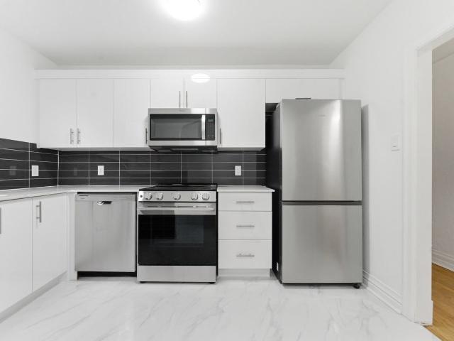 235 Cooper Apartments 2 Bedroom Apartment for Rent at 235 Cooper St, Ottawa, ON K2P 0G2 Centretown