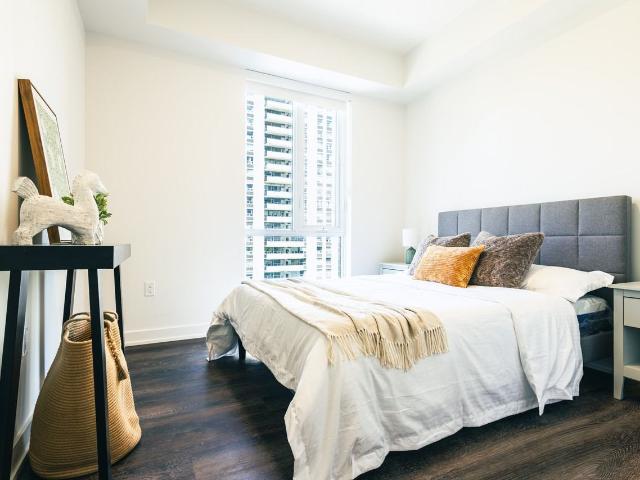 235 Balliol Street Everworth 1 Bedroom Apartment for Rent at 235 Balliol St, Toronto, ON M4S 0E7 Davisville Village