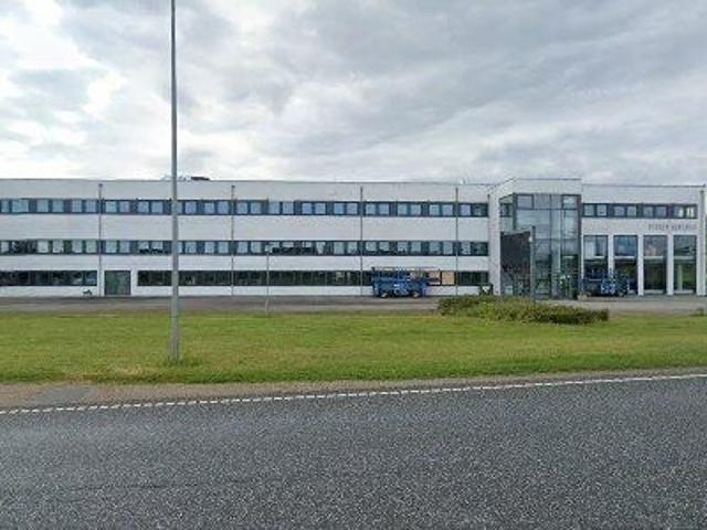 235 m2 kontor, lager til leje i Viborg
