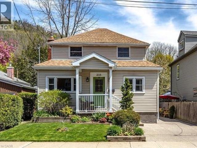235 Melville Street, Dundas, ON, L9H 2B3 house for sale | Listing ID 40828 | Royal LePage