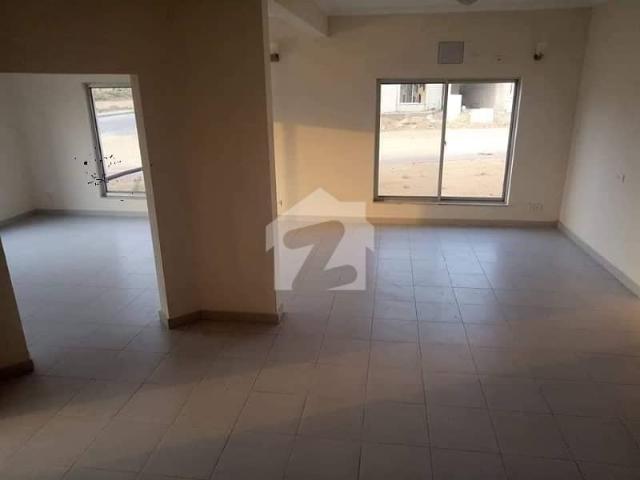 235 Sq Yd Villas At Precinct 31 Close To Gallery And Mosque Are Available FOR SALE