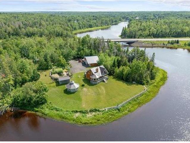 235 Raymel, Grand Barachois, NB, E4P 7M7 house for sale | Listing ID NB143671 | Royal LePage