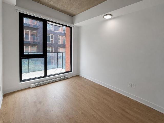 2365 Rue des Équinoxes, Montréal Saint Laurent, QC H4R