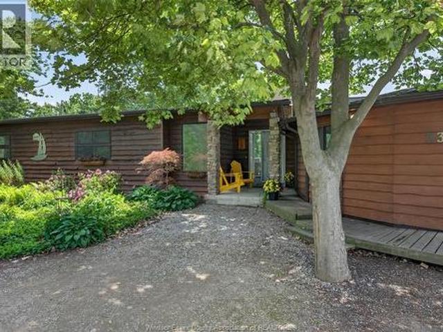 236 Deerbrook Drive, Lakeshore, ON, N0R 1A0 house for sale | Listing ID 26015 | Royal LePage