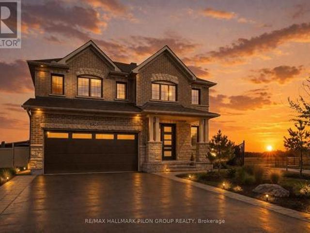 236 Esturgeon Street, Ottawa, ON, K4A 1G5 house for sale | Listing ID X12989 | Royal LePage