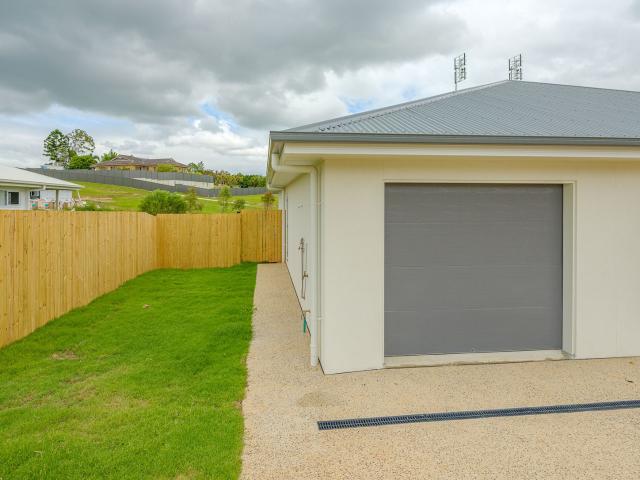 2/36 Langara Drive, SOUTHSIDE, QLD 4570