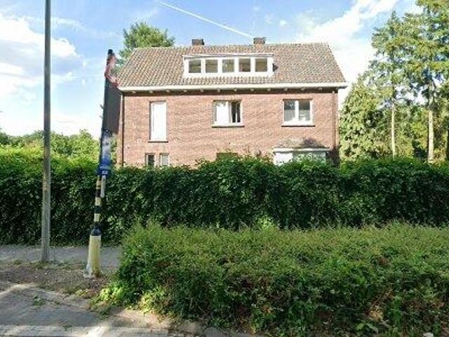 236 m2 room for rent in Genk