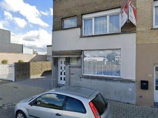 236 m2 room for rent in Meulebeke