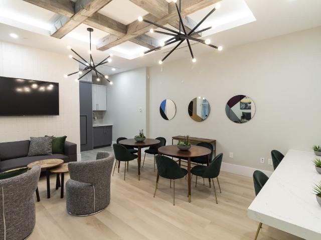 236 Richmond 2 Bedroom Apartment for Rent at 236 Richmond Rd, Ottawa, ON K1Z 6W6 Westboro