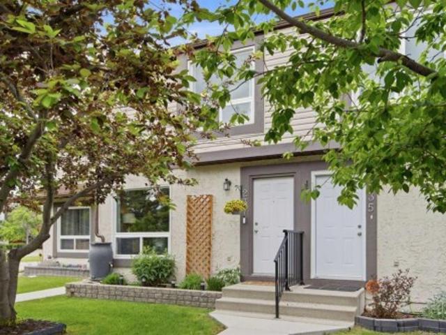 237 Deerpoint Lane Se, Calgary, AB, T2J 6M6 townhouse for sale | Listing ID A2320 | Royal LePage