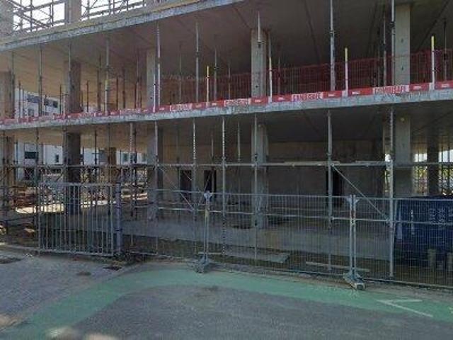 237 m2 office space for rent in Roeselare