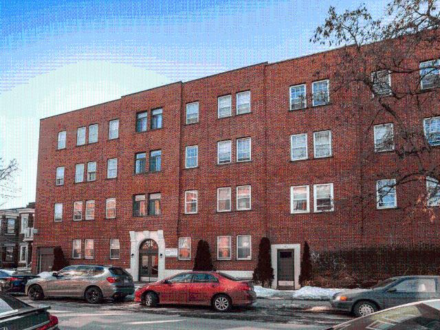 2384 Beaconsfield 6156 3 Apartment for Rent