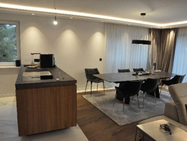 2380 Perchtoldsdorf, LUXUS Doppelhaushälfte in VILLEN GEGEND!
