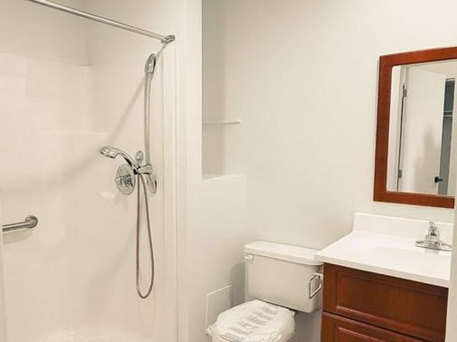 2380 Sainte Catherine Est 1 Bedroom Apartment for Rent at 4200 Rue Sainte Catherine E, Montréal, QC H1V 1X3 Maisonneuve