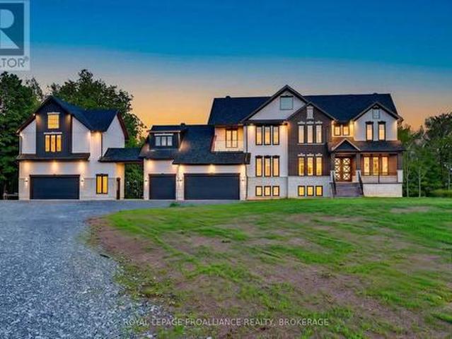 2383 Isle Of Man Road, Kingston City North Of 401, ON, K7L 4V3 Luxury House for sale | Listing ID X13209 | Royal LePage Carriage Trade Luxury Properties