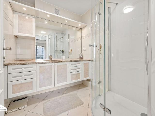 2383 Location Appartement 2 pièces 69 m² Paris Passy