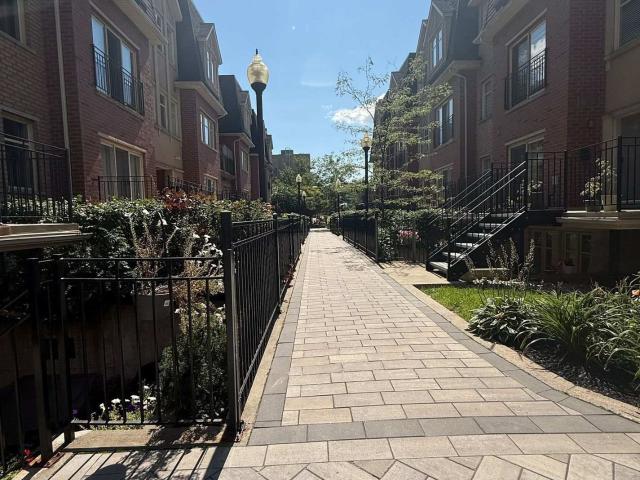 238 1 Victoria Park Avenue, North York | 2Beds/2Bath, Townhouse, $2,399/mo | Condos. Ca