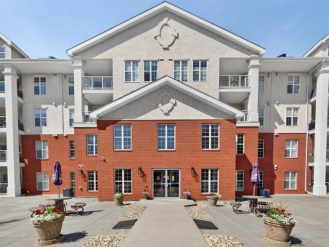 238 45 Inglewood Drive, St. Albert, AB, T8N 0B6 condo for sale | Listing ID E4494 | Royal LePage