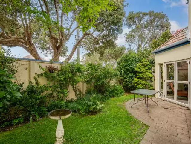 2/38 Hinau Street, Woburn, Lower Hutt City