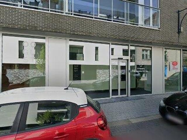 238 m2 office space for rent in Maldegem