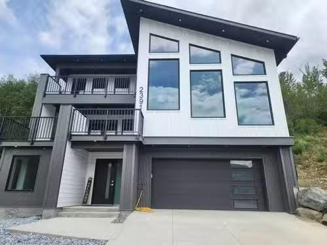 2391 Mcbride Street, Trail, BC, V1R 3A6 house for sale List.
