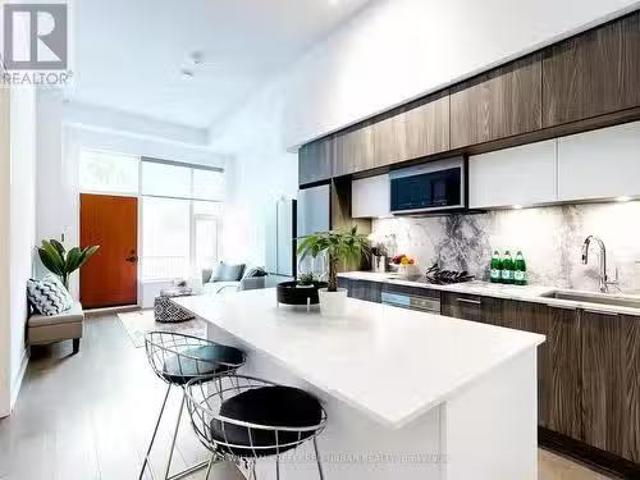 239 25 Adra Grado Way, Toronto, ON, M2J 0H6 condo for sale.