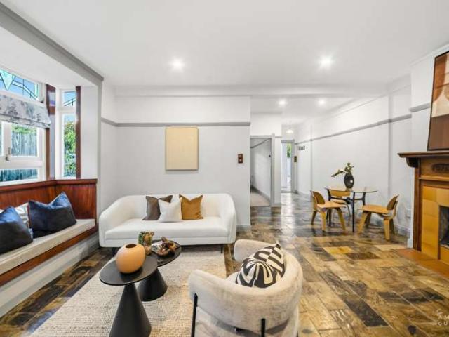 2/39 Anglesea Street, Freemans Bay, Auckland City