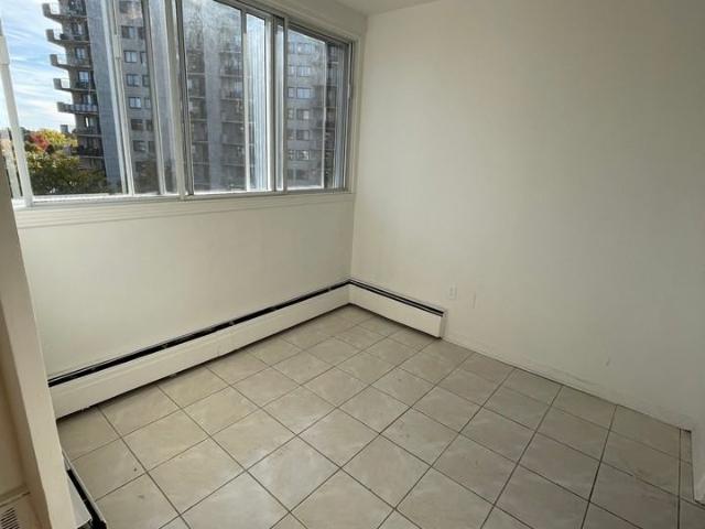 239 Deguire 1 Bedroom Apartment for Rent at 239 Boul Deguire, Montréal, QC H4N 1P2 Chameran