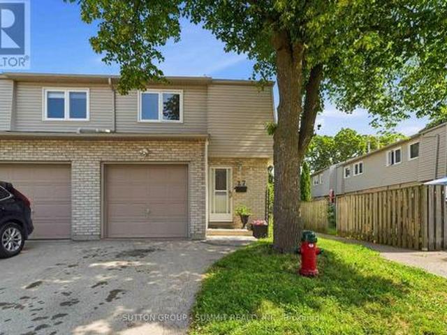 27 1396 Upper Ottawa Street, Hamilton, ON, L8W 1R1 townhouse for sale | Listing ID X13516 | Royal LePage