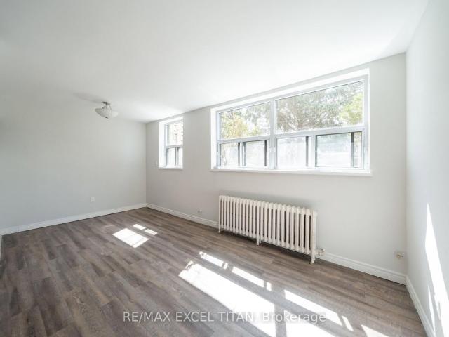 27 2035 Prospect Street, Burlington | For Rent @ $1,800 | Condos. Ca