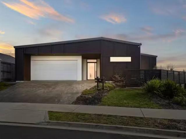 27 Tamapahore Boulevard, Papamoa Beach, Tauranga For Sale