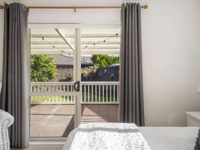 27 Teelin Place, Flat Bush, Manukau City