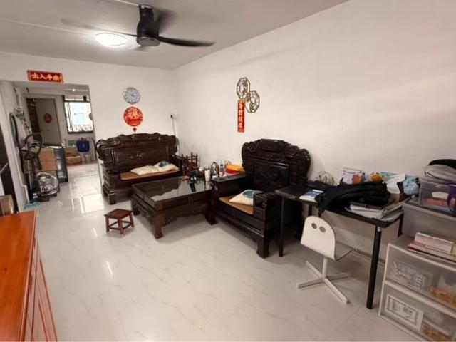 27 Toa Payoh East HDB Apartment For Sale, $360,000, 3 Bed 1 Bath 721 sqft $499.00 psf