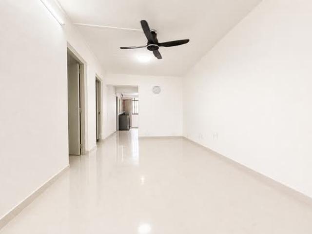 27 Toa Payoh East HDB Apartment For Sale, $360,000, 3 Bed 2 Bath 721 sqft $499.00 psf