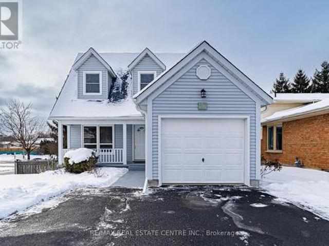 27 Westchester Drive, Kitchener, ON, N2B 3M7 house for sale | Listing ID X11957 | Royal LePage