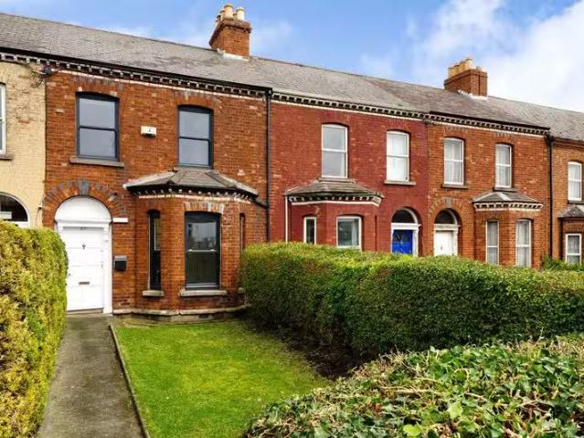 27 Whitworth Road, Drumcondra, Dublin 9, D09C9C8 is for sale