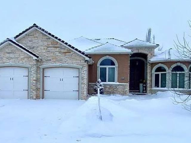 27 Alexander Crescent Red Deer AB T4R 2X2 For Sale