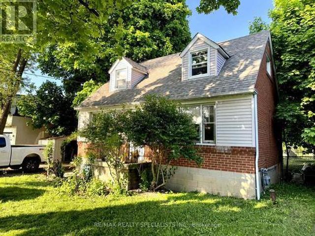 27 Ancona Street, Toronto, ON, M2R 2H3 house for sale Listi.