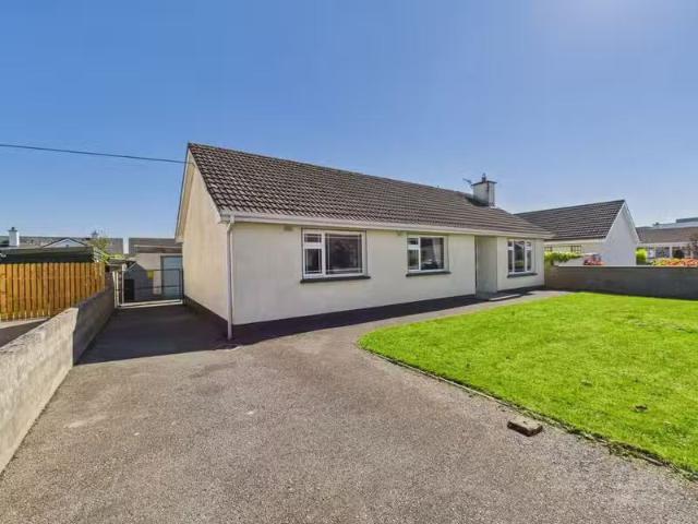 27 Arden Vale, Tullamore, Co. Offaly, R35P661 is for sale
