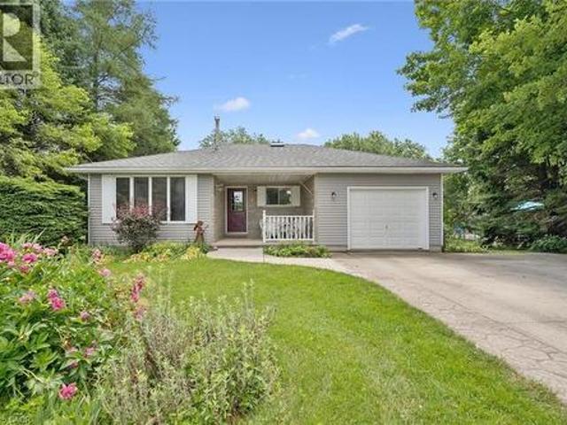 27 Atchison Lane, Fergus, ON, N1M 3L1 house for sale | Listing ID 40844 | Royal LePage